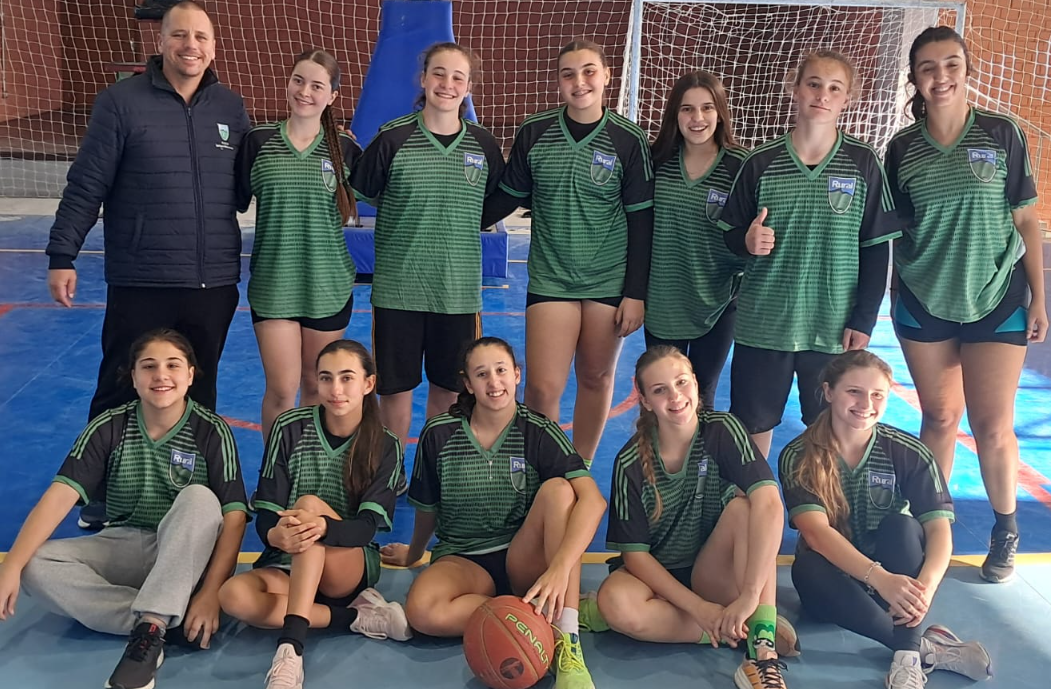 Escola Rural terminou na 3ª posição no Basquete Juvenil Feminino dos Jogos Escolares de Osório.