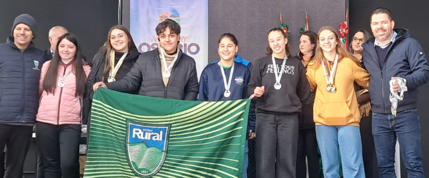 Escola Rural ficou em 2º lugar no Vôlei Juvenil Feminino dos Jogos Escolares de Osório.
