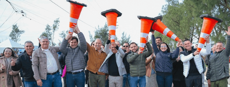 Vice-governador entrega obra no Litoral