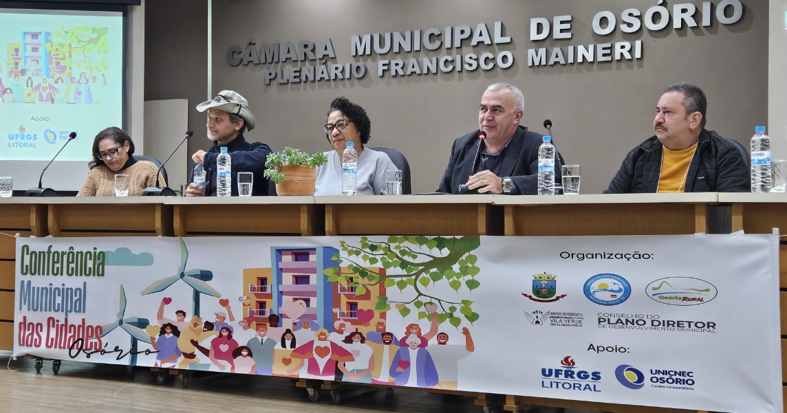 Autoridades compuseram Mesa de Abertura da Conferência Municipal das Cidades.