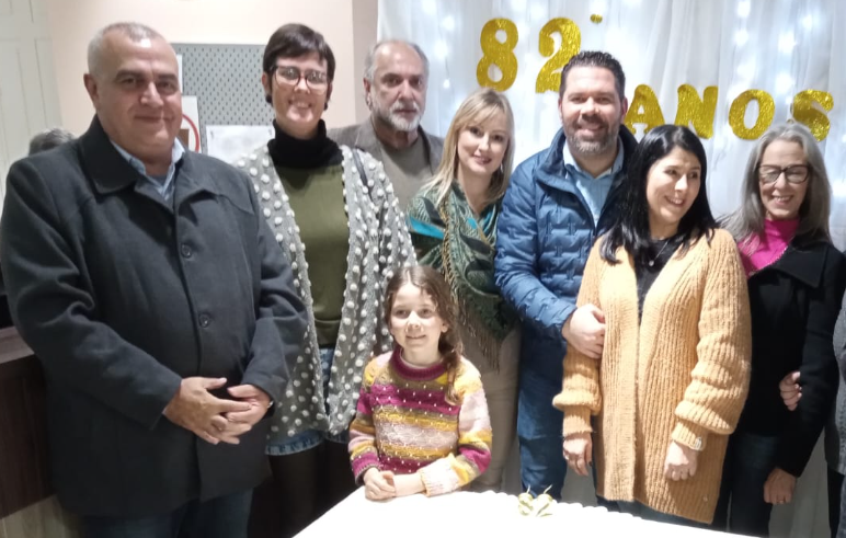 Equipe da instituição e autoridades Municipais prestigiaram o aniversário de 82 anos da Biblioteca Fernandes Bastos.