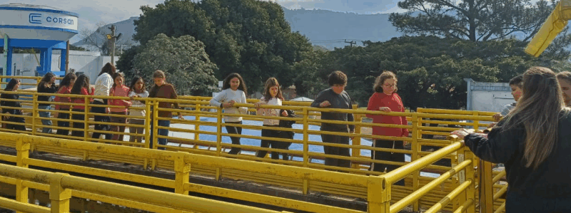 Estudantes visitam Estação de Tratamento da cidade
