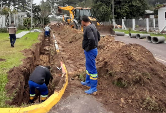 Passinhos recebe instalação de rede pluvial