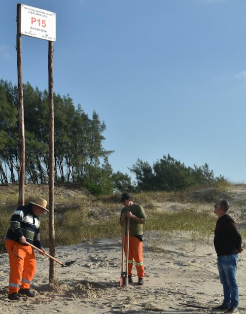 Placas delimitam área de pesca em praias