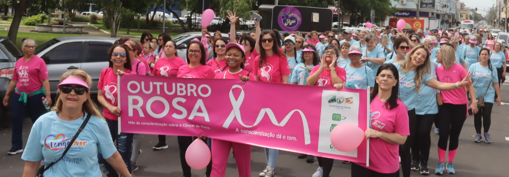 Caminhada das Vitoriosas reúne dezenas de pessoas