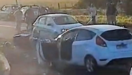 Motociclista ficou ferido em acidente no quilômetro 08 da Estrada do Mar.