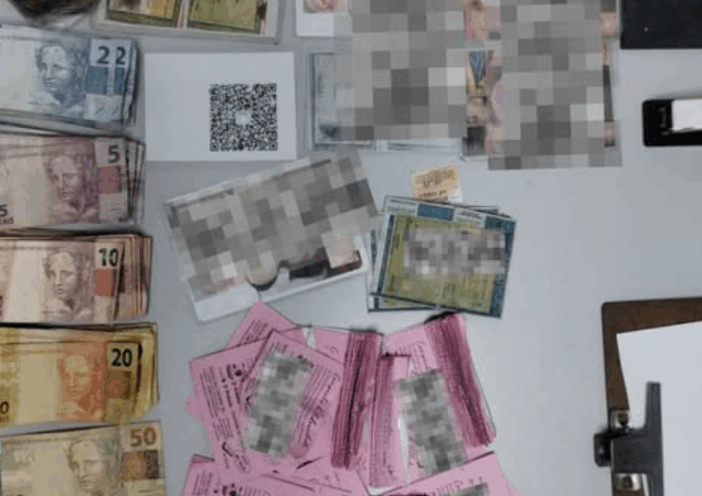 Quatro mulheres são presas vendendo rifas falsas