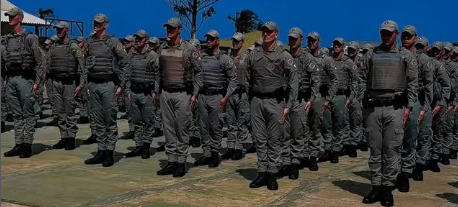 Soldados iniciam treinamento para Operação Golfinho