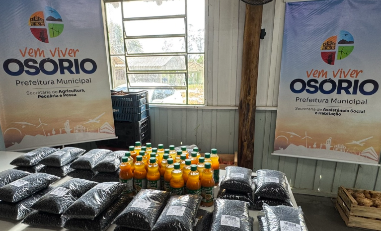 Aldeia Sol Nascente recebe kits de alimentos