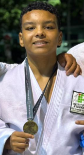 Atletas do IFRS conquistam medalhas em competição em SC