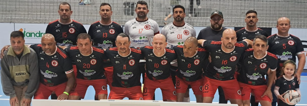 Equipe do Milan garantiu vaga nas semifinais do Veterano ao derrotar o time do GAO pelo placar de 3 a 1.