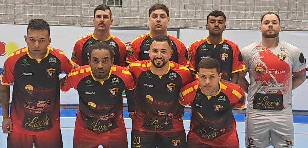 Após duas derrotas, Zona Leste goleou Horti3B (Maquiné) por 6 a 2 e segue vivo na Série Ouro.