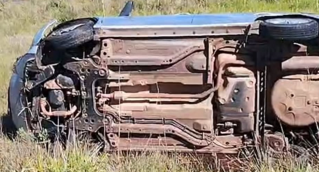 Duas pessoas ficam feridas em acidente na RST-101