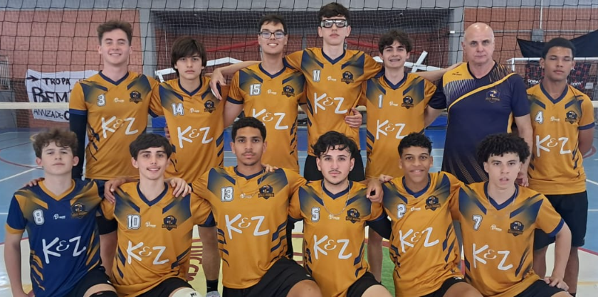 Jogando em casa, equipe do Vôlei Osório terminou na terceira colocação do Sub-19 Masculino.