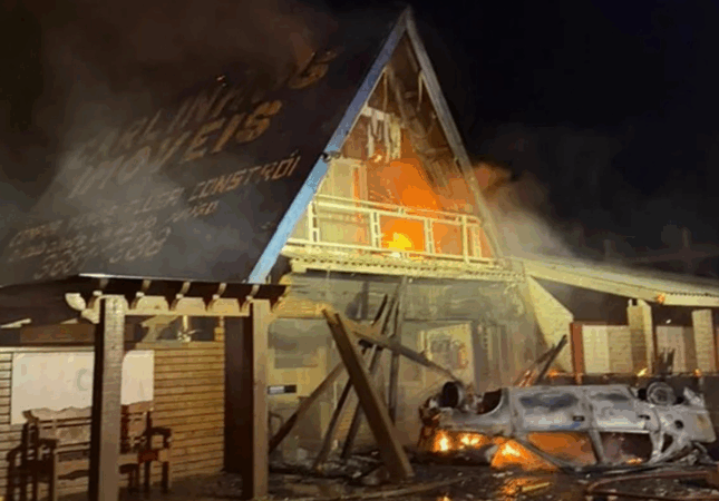 Homem morre após colidir veículo em imobiliária