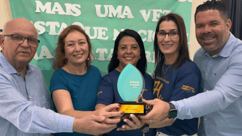 José Garibaldi recebe premiação nacional