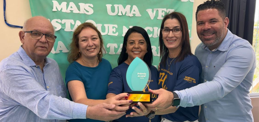 José Garibaldi recebe premiação nacional