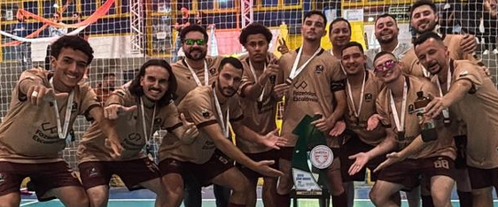 Em parceria com Top 10, equipe osoriense do Jaguaras foi campeã da Série Bronze do Municipal de Futsal de Imbé.