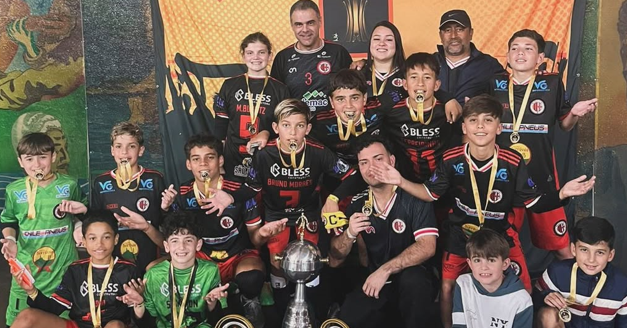 Equipe do Milan se sagrou campeã da categoria Sub-14 ao derrotar Tramandaí City na disputa de pênaltis.