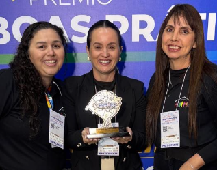 Prevenção e enfrentamento da violência doméstica nas escolas, de Tramandaí ficou na 3ª colocação na categoria Assistência Social.