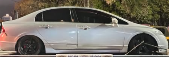 PMs apreenderam dezenas de drogas, diversos objetos, incluindo armas e munições, além de veículos e uma quantia em dinheiro.