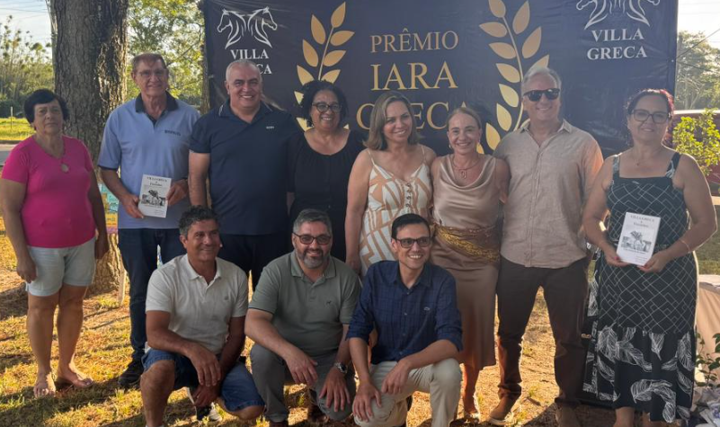 Autoridades estiveram presentes na entrega das premiações realizada na Praça Central de Passinhos.