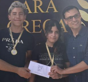 Estudantes destaques da Escola Municipal de Ensino Fundamental Mirko Lauffer.