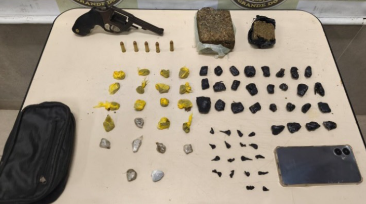 Traficantes são presos na região