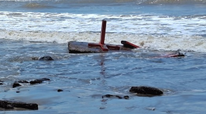 Ressaca derruba Monumento da Rosa dos Ventos