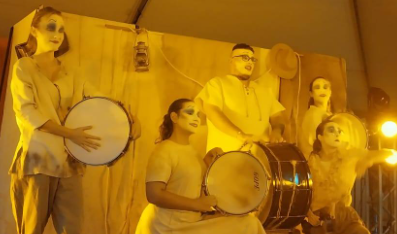 Última noite da Feira teve peça ‘A Lenda da Feiticeira e do Pescador’.