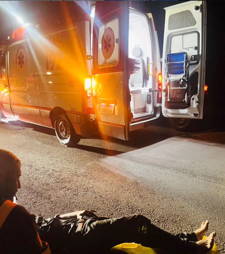 Motociclista foi socorrido por ambulância do Samu.