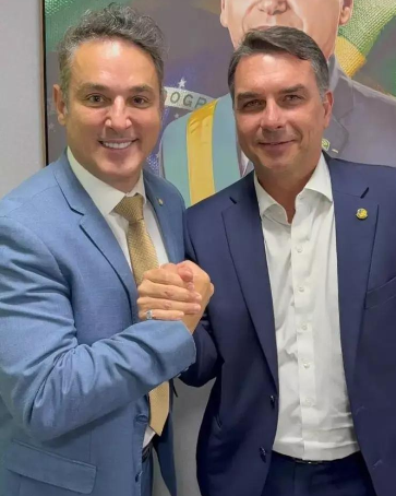 Candidatura do Deputado Federal conta com apoio do senador Flávio Bolsonaro.