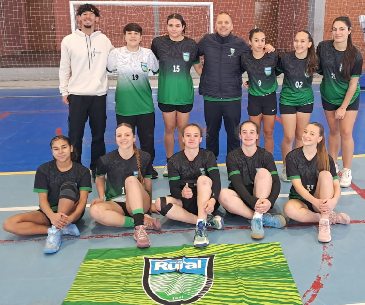 Rural foi a grande campeã no Handebol Juvenil Feminino ao derrotar o Adventista na decisão pelo placar de 10 a 1.