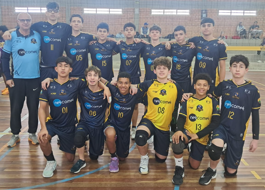 Time Infantil Masculino do Vôlei Osório venceu as duas partidas que disputou, ambas pelo placar de dois sets a zero.