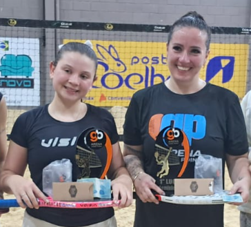 Alice e Ciba foram as campeãs da Feminina B/C.